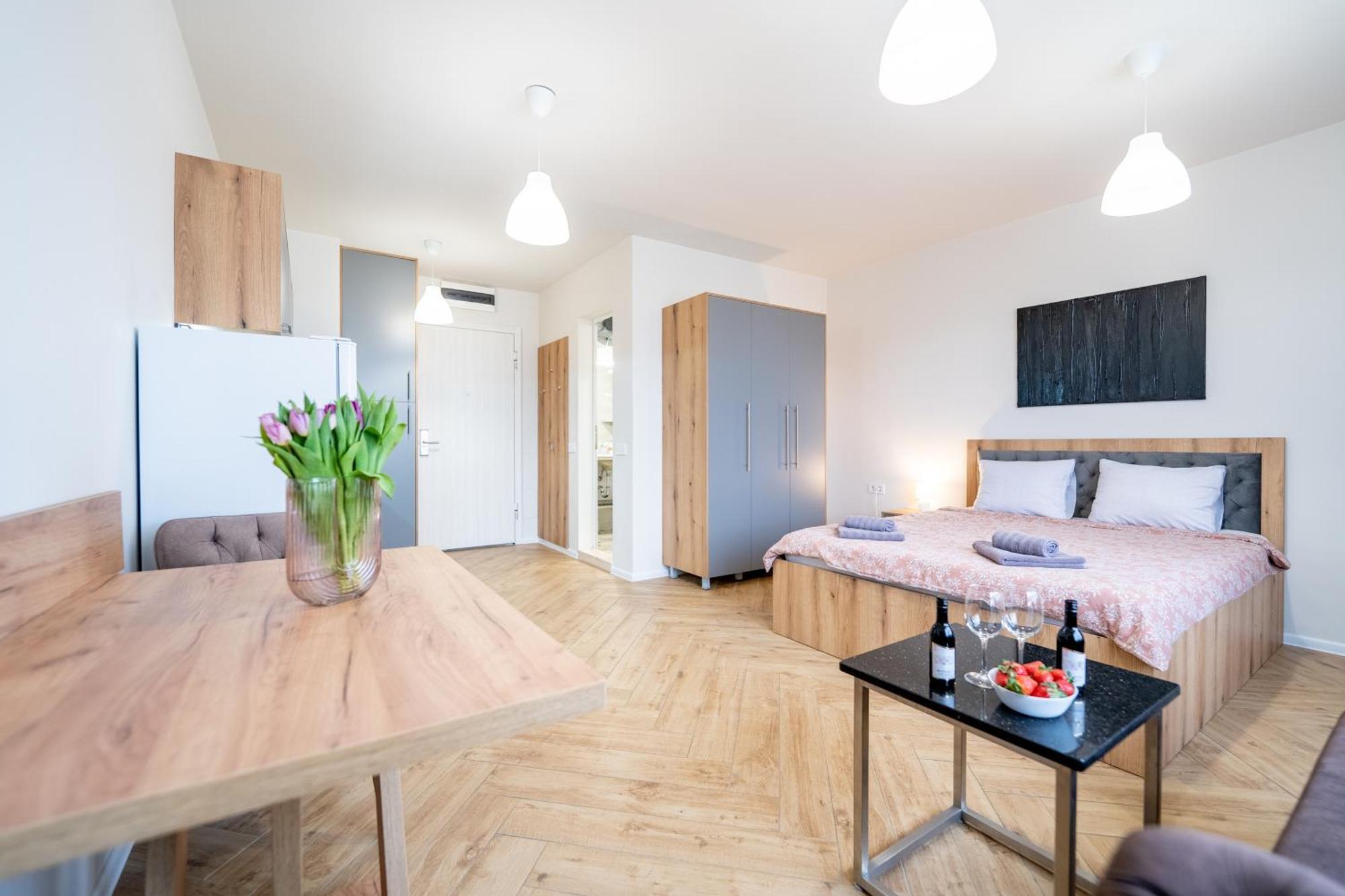Wow For Rent - Bul Montevideo 25a - B