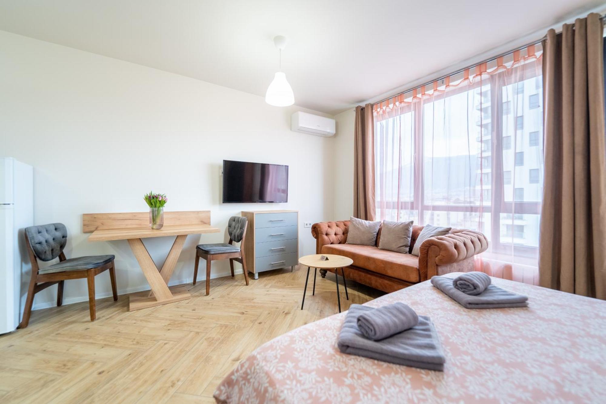 Wow For Rent - Bul Montevideo 25a - B *
