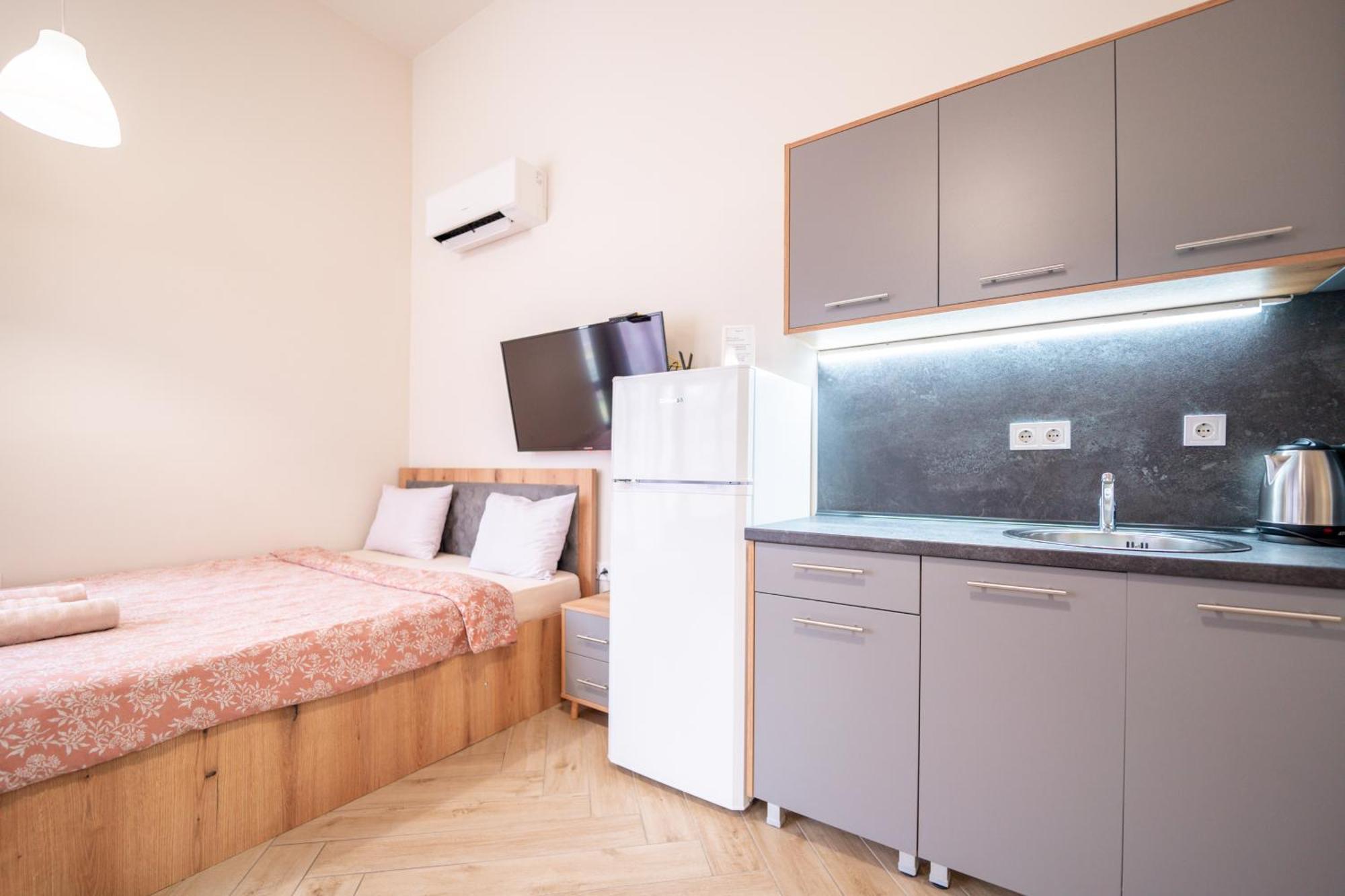 Wow For Rent - Bul Montevideo 25a - B *