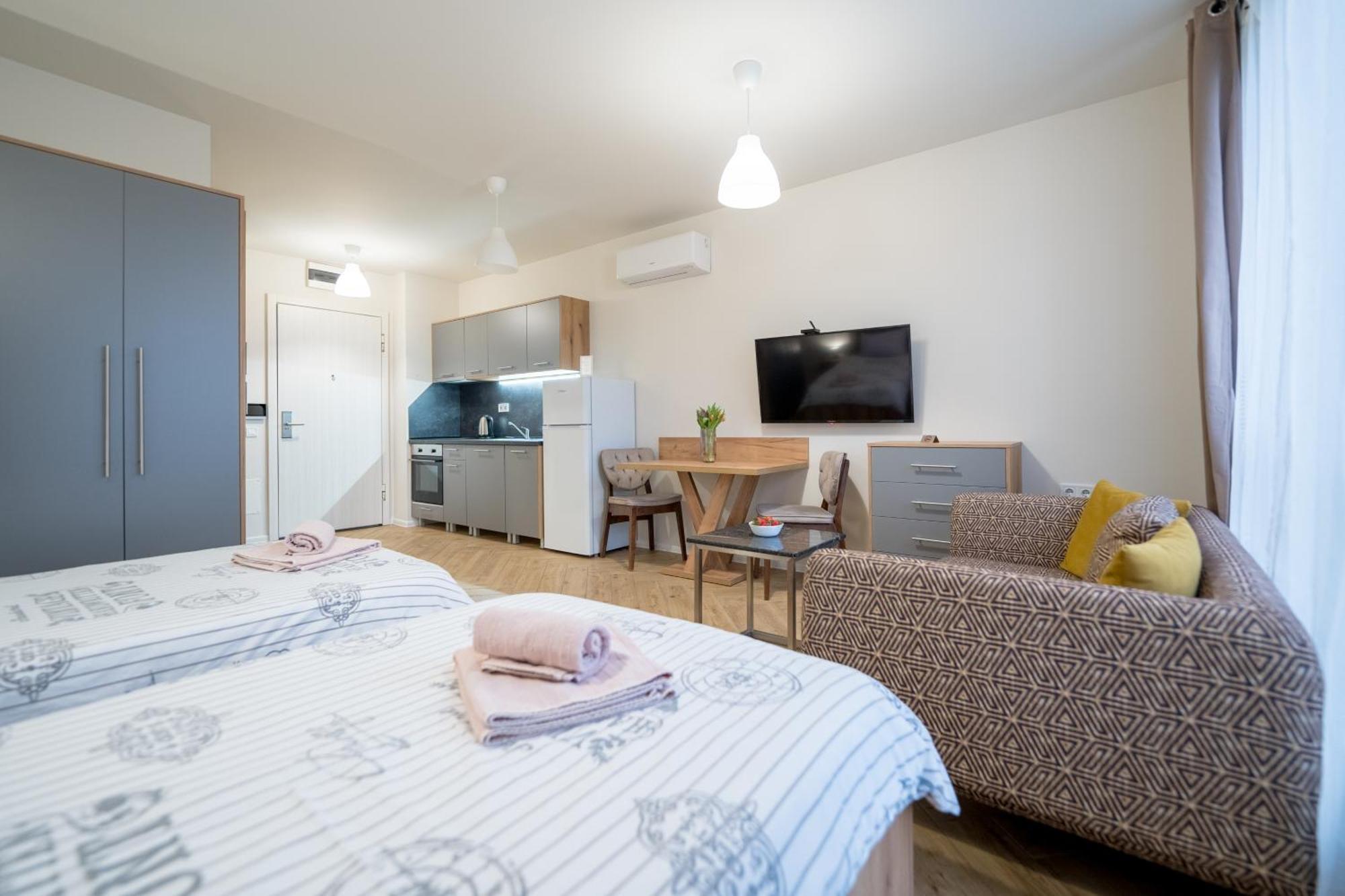 Wow For Rent - Bul Montevideo 25a - B