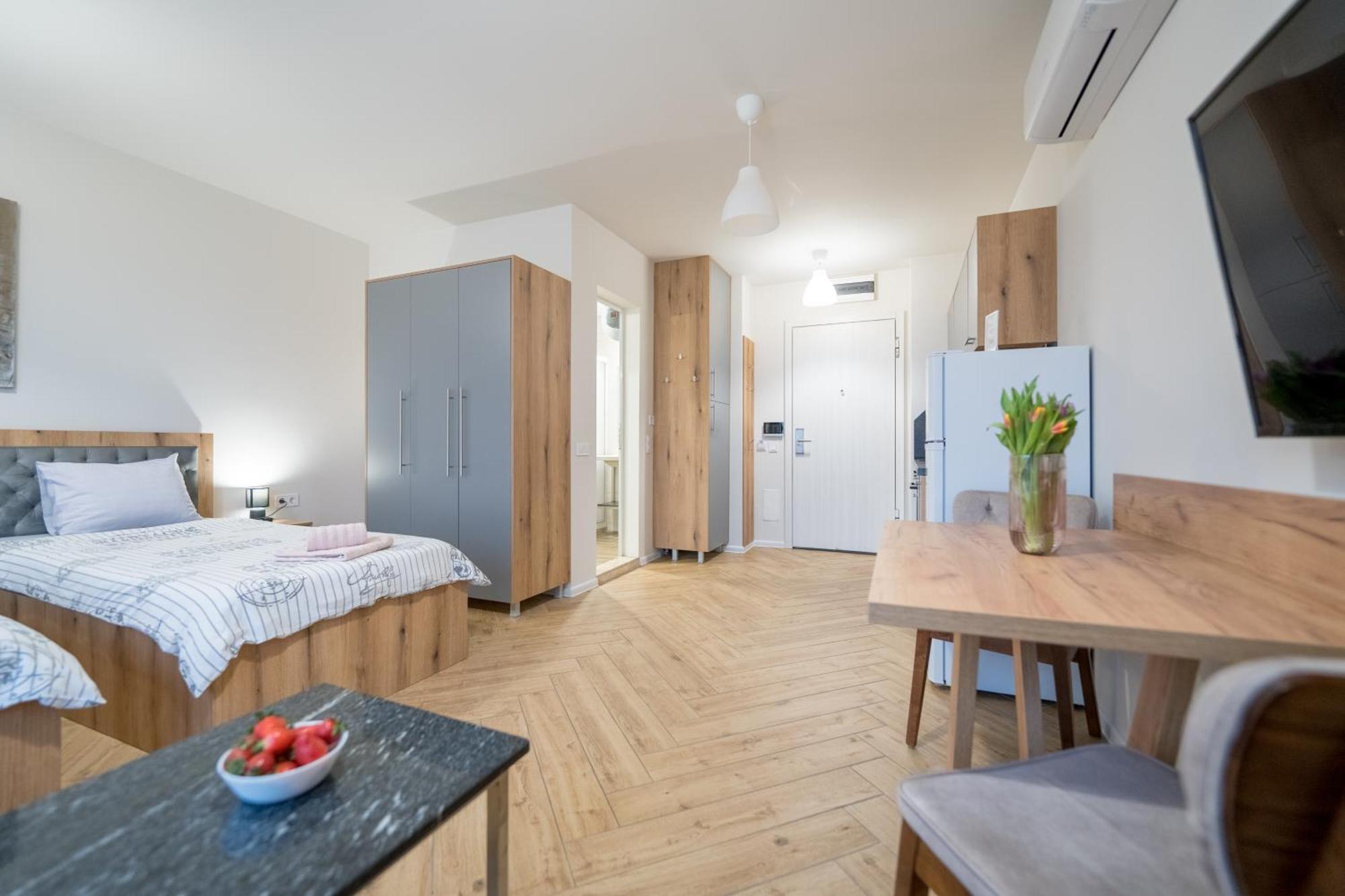 Wow For Rent - Bul Montevideo 25a - B