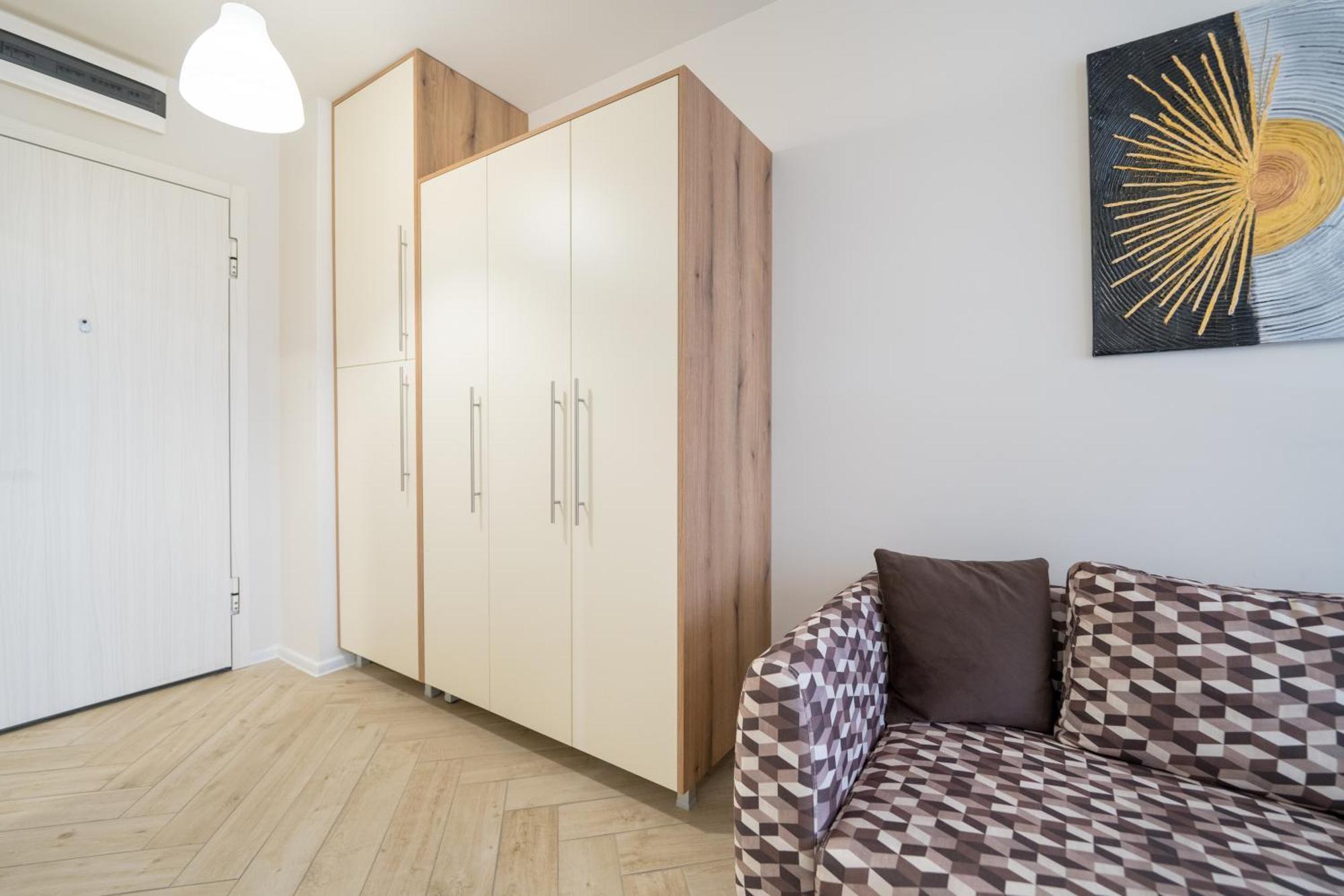 Wow For Rent - Bul Montevideo 25a - B Aparthotel Sofia